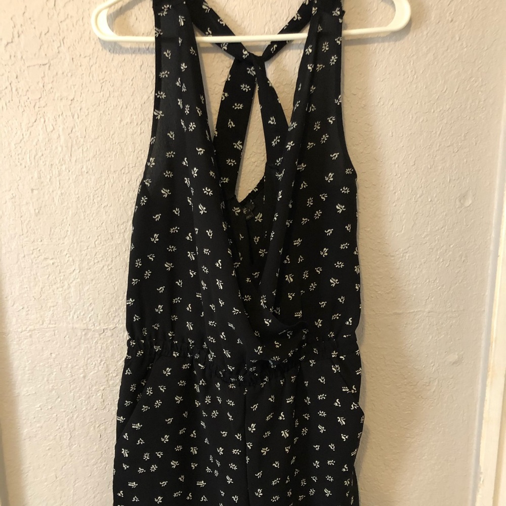 The Loft - short romper (black)
